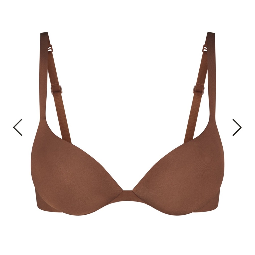 Skims Ultimate Teardrop Push-up Bra 38C
Jasper Brown